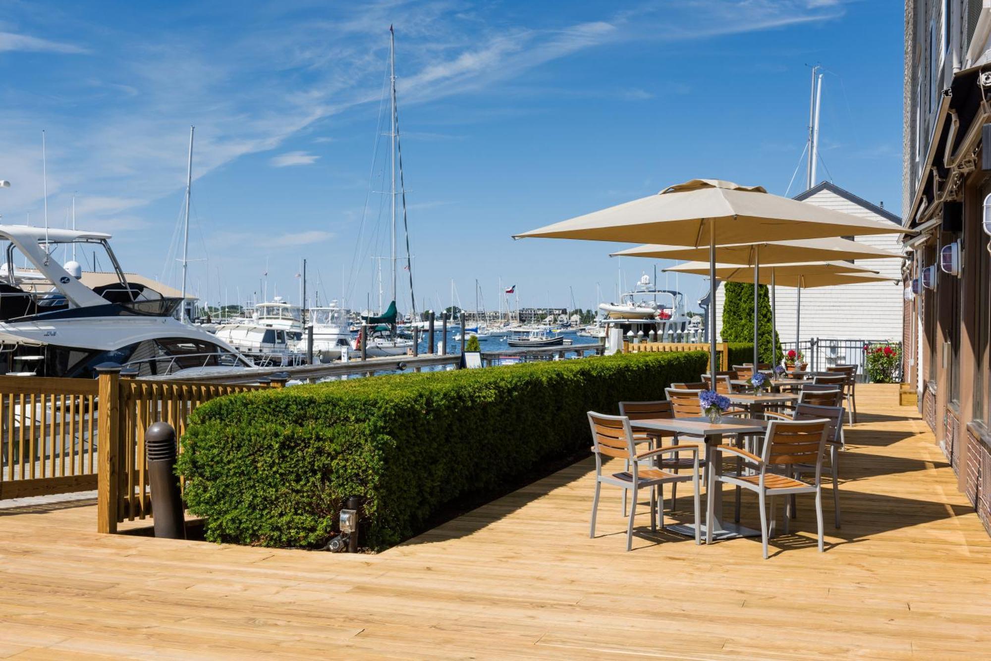 The Newport Harbor Hotel & Marina Exterior photo